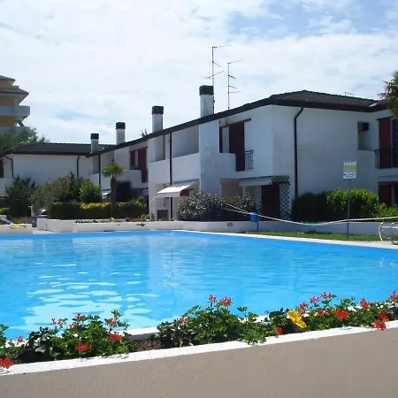 Newly Renovated With Private Garden Villa Porto Santa Margherita di Caorle