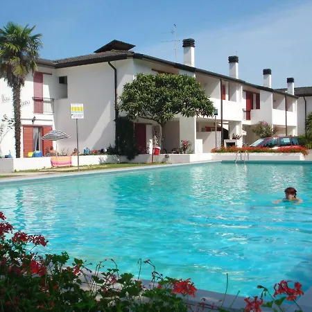 Villa Newly Renovated With Private Garden Porto Santa Margherita di Caorle