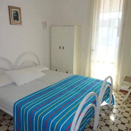 Villa Newly Renovated With Private Garden Porto Santa Margherita di Caorle