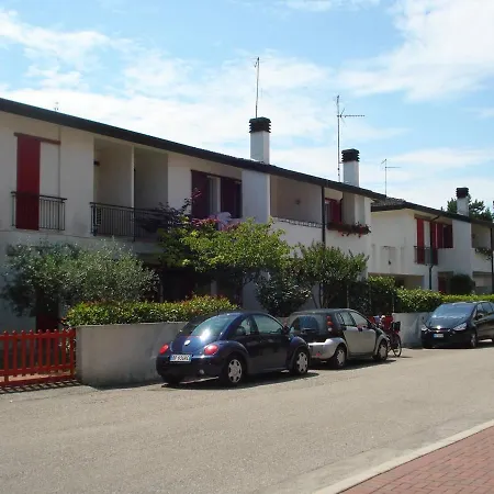 Vila Newly Renovated With Private Garden